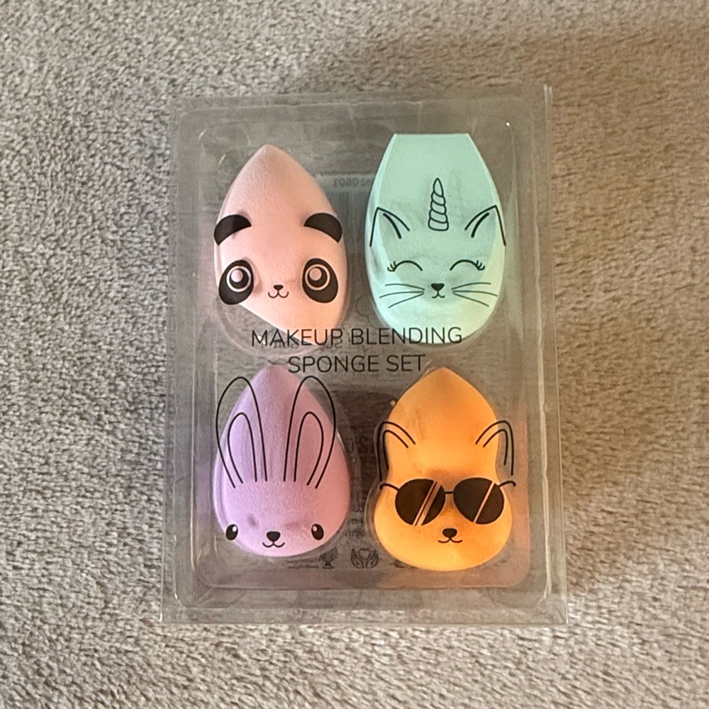 (NEW) Set of 4 Makeup Blending Sponges